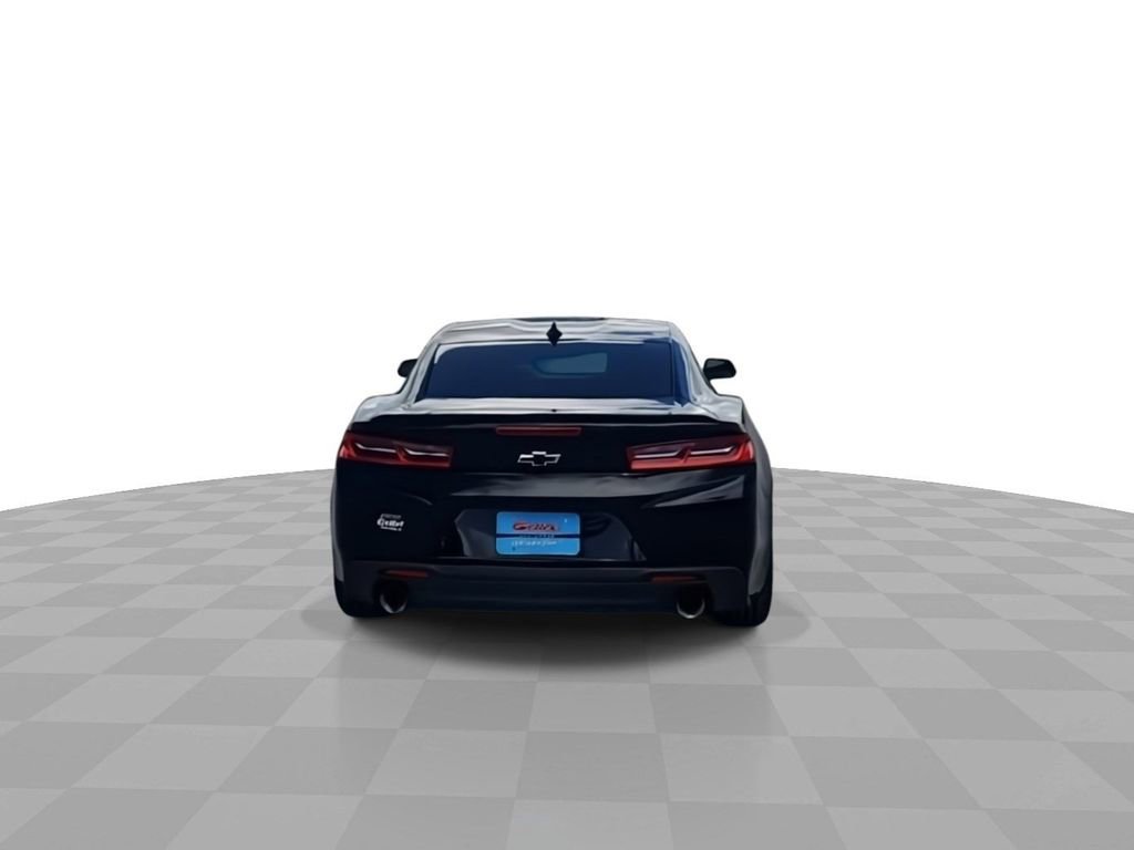 2018 Chevrolet Camaro 1LS 1LT photo 7