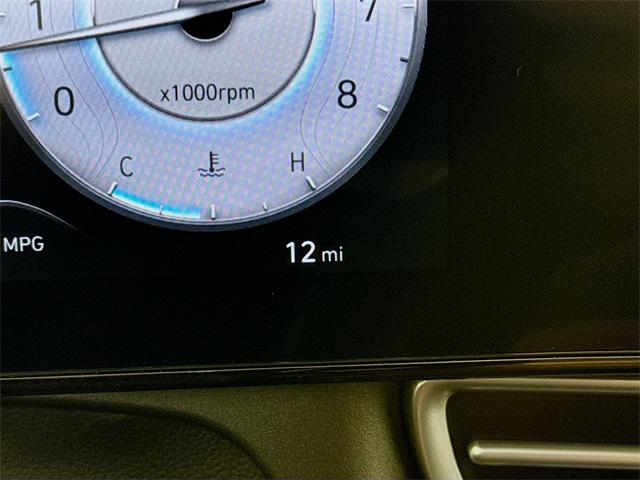 2025 Hyundai Elantra SEL Convenience photo 16