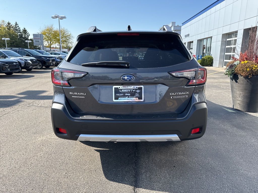 2025 Subaru Outback Touring XT photo 4