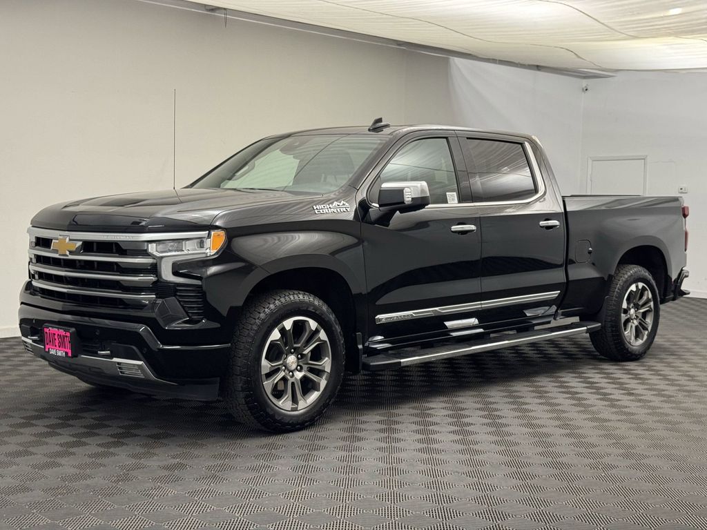 2024 Chevrolet Silverado 1500 High Country photo 2