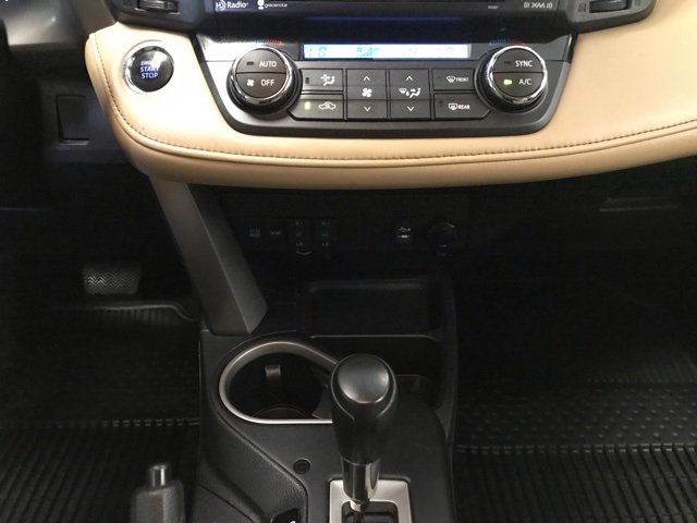 2018 Toyota RAV4 XLE photo 16