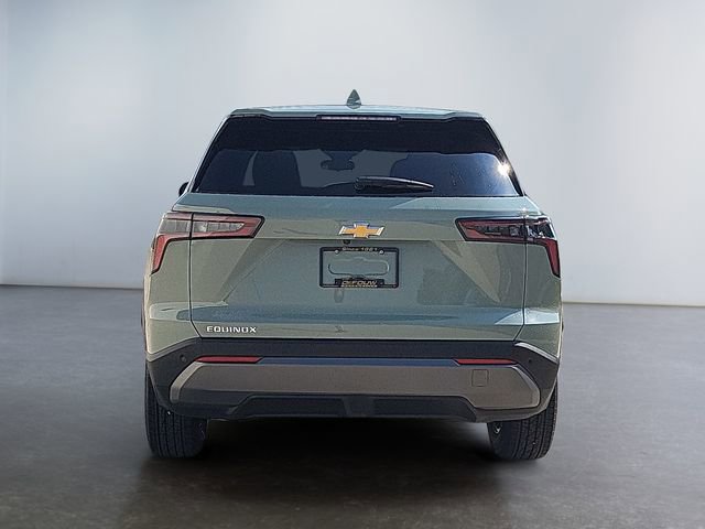 2026 Chevrolet Equinox LT photo 4