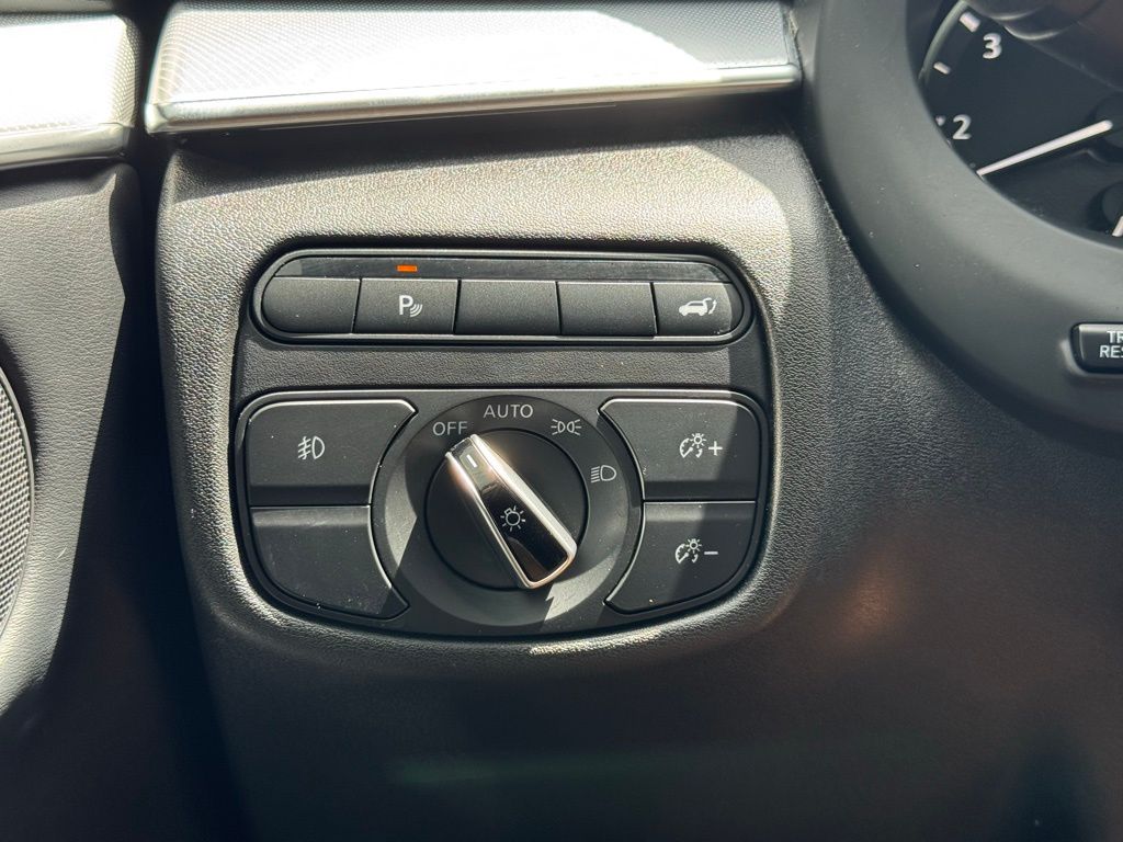 2020 Infiniti QX50 Luxe photo 23