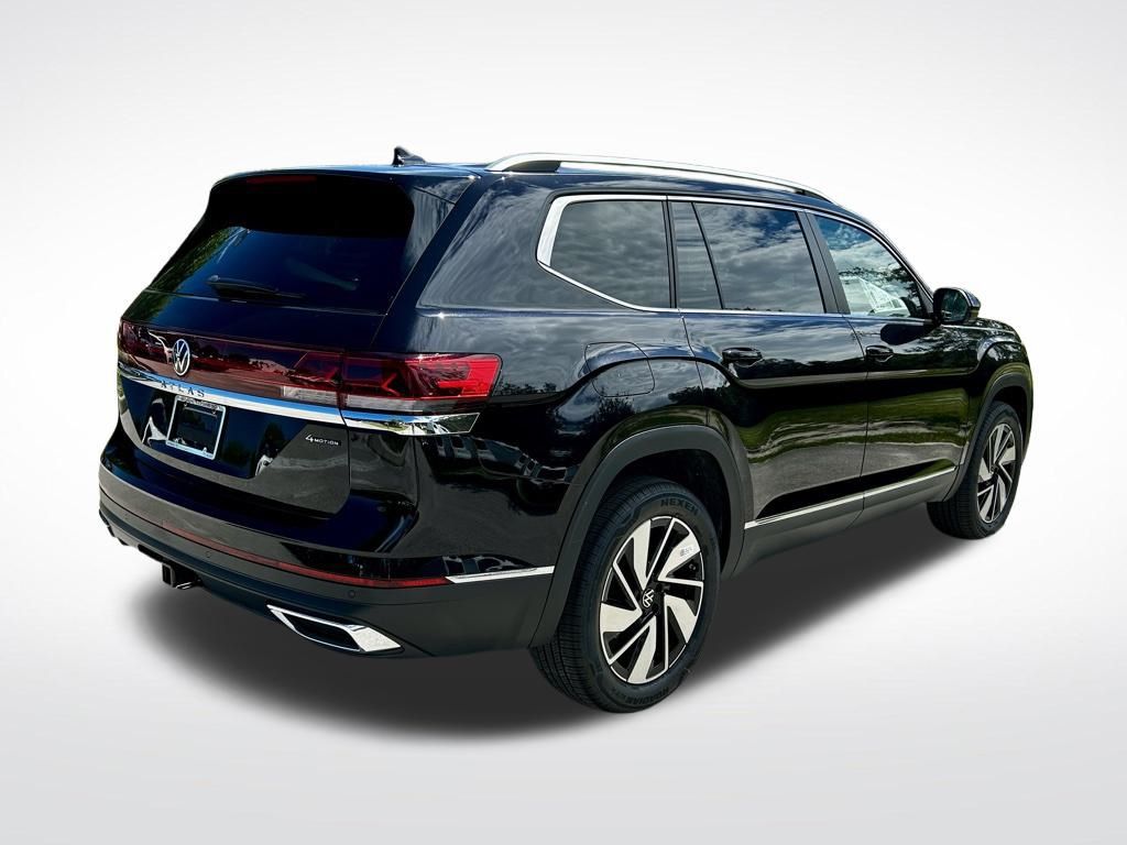 2026 Volkswagen Atlas SEL photo 6