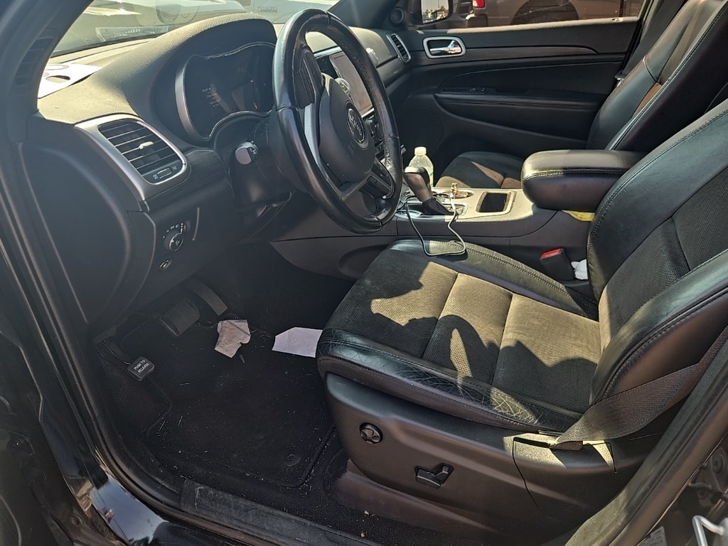 2020 Jeep Grand Cherokee Laredo E photo 5
