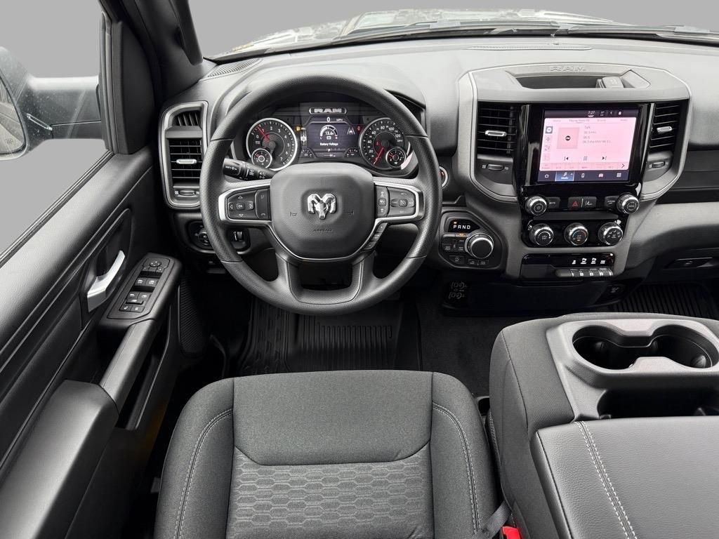 2025 Ram 1500 Tradesman photo 4