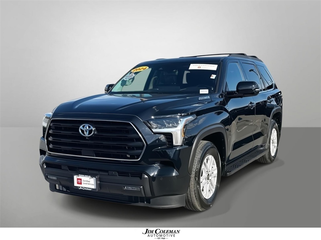 2024 Toyota Sequoia SR5's photo