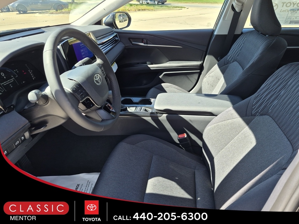 2026 Toyota Camry LE photo 3