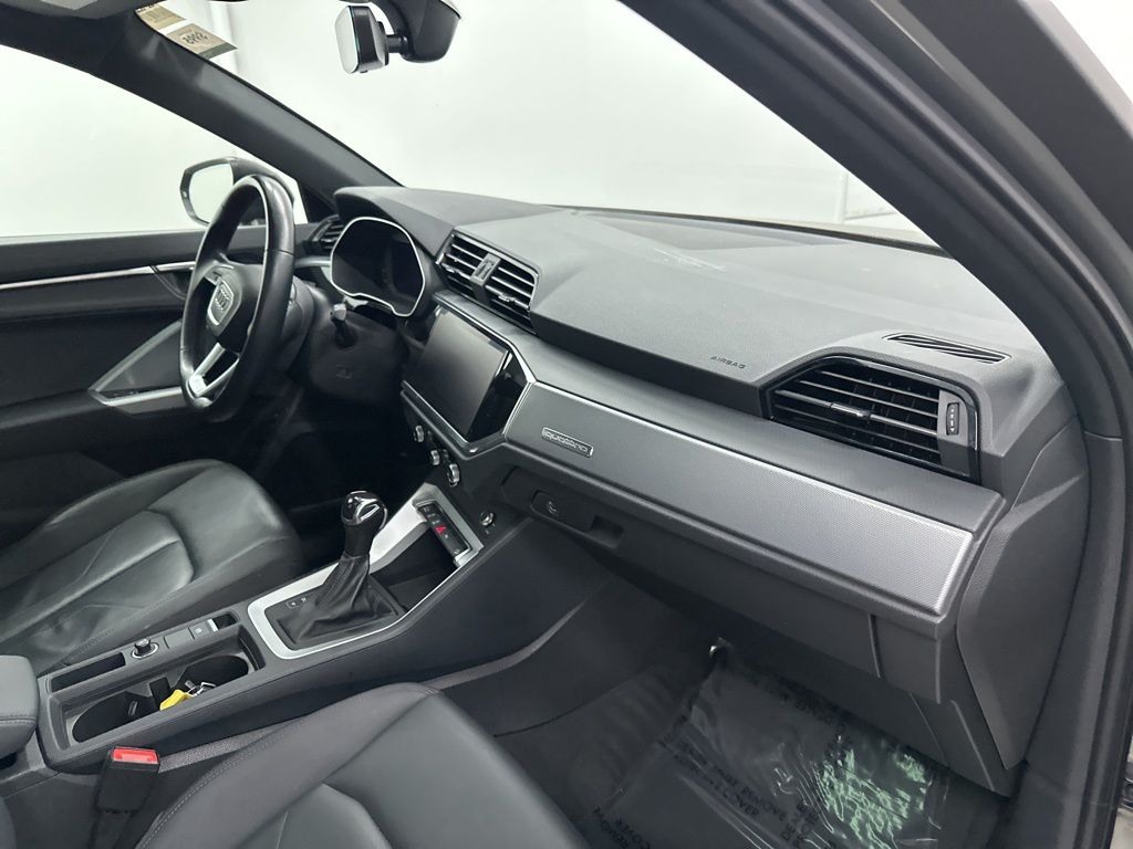 2022 Audi Q3 Premium photo 15