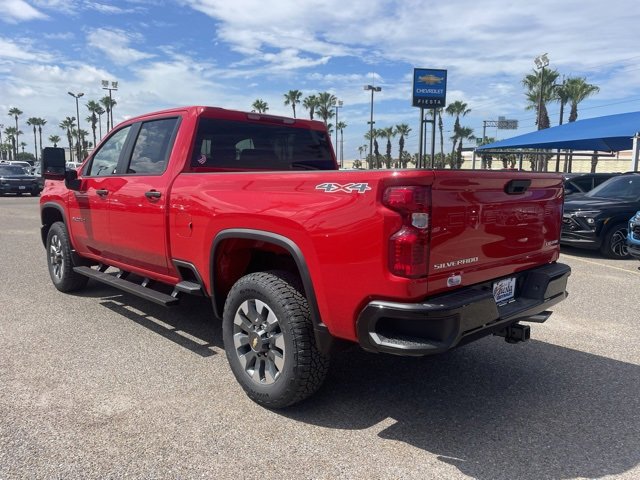 2026 Chevrolet Silverado 2500HD Custom photo 5