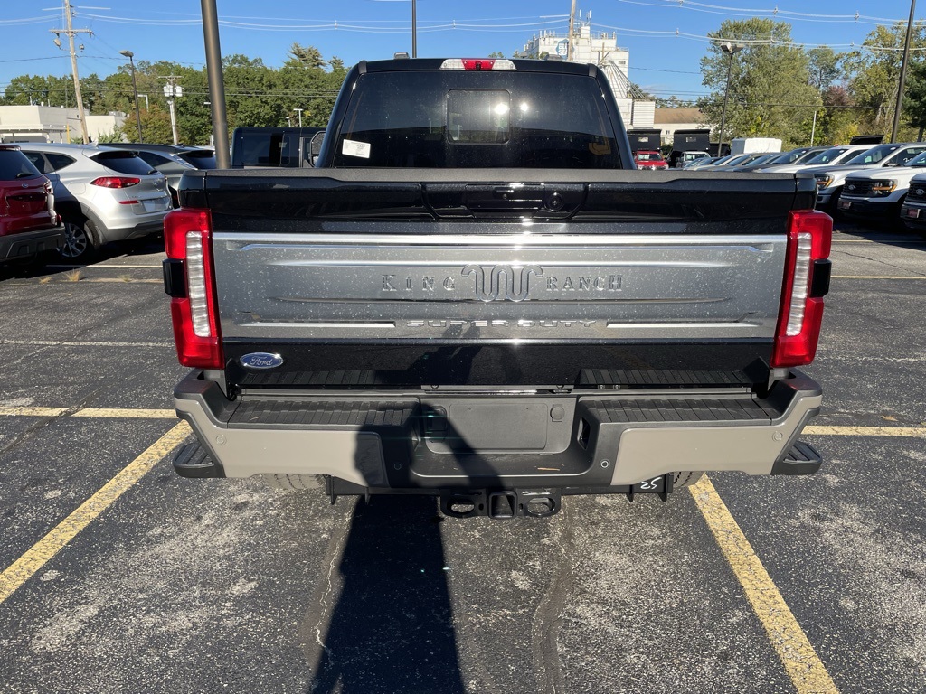 2026 Ford F-350 King Ranch photo 3