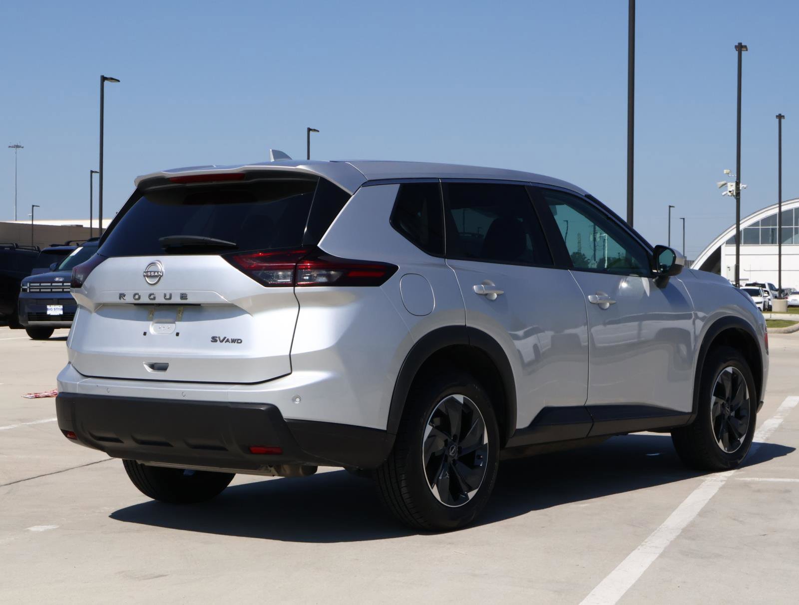 2024 Nissan Rogue SV photo 3