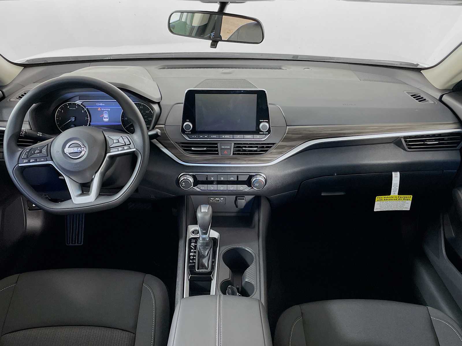 2025 Nissan Altima SV photo 3