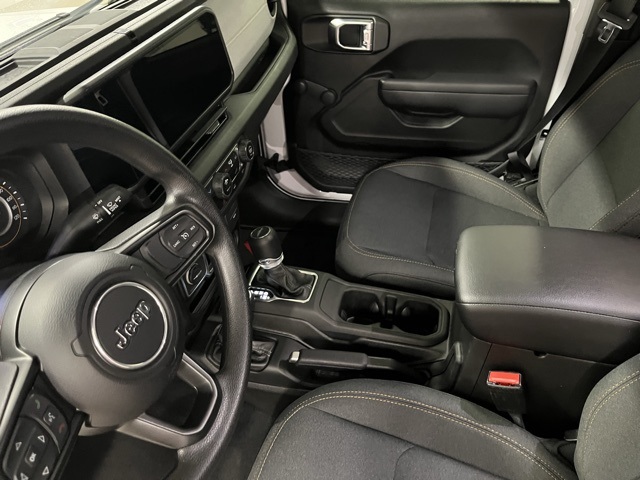 2024 Jeep Gladiator Sport photo 16
