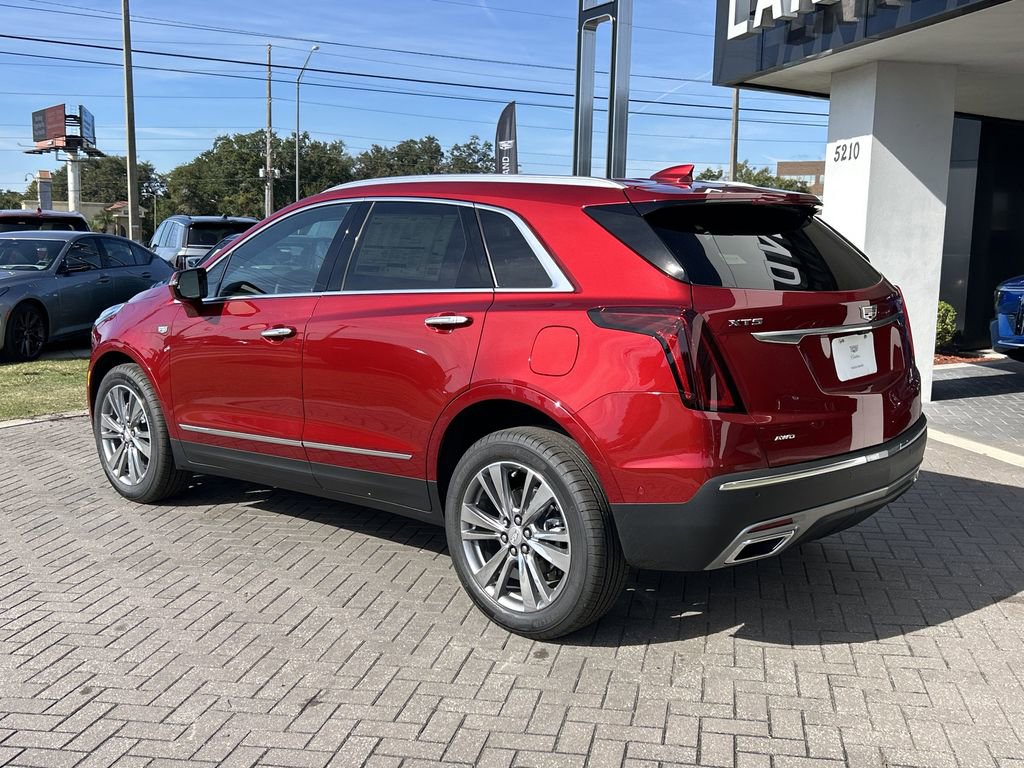 2026 Cadillac XT5 Premium Luxury photo 2