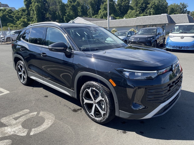 2025 Volkswagen Tiguan SE photo 4