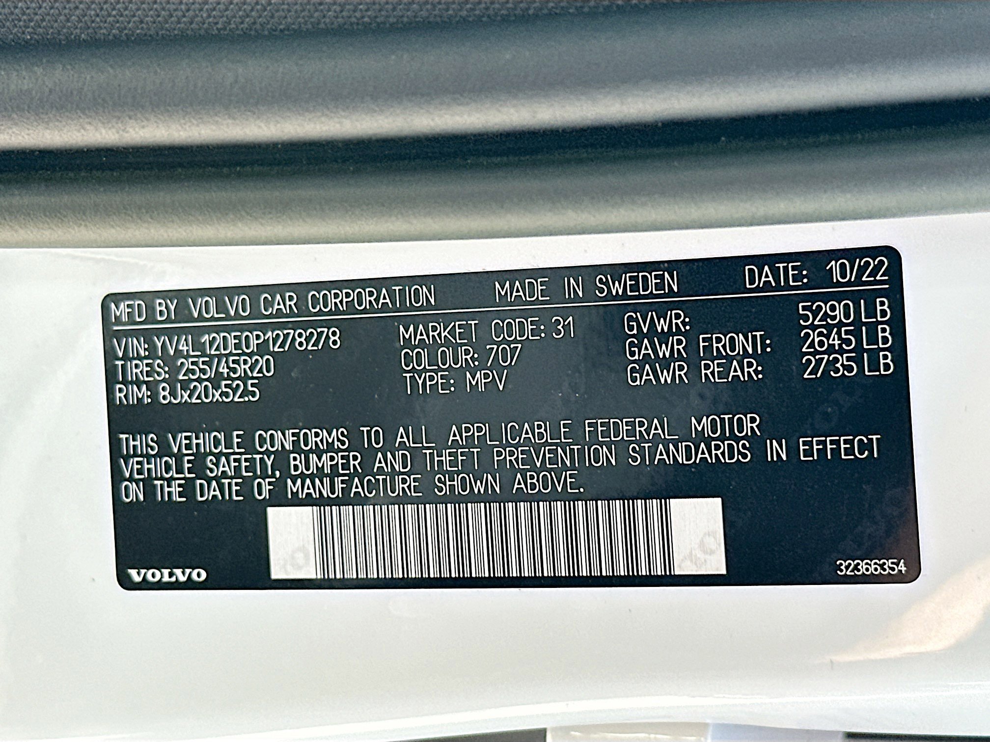 2023 Volvo XC60 Plus photo 38