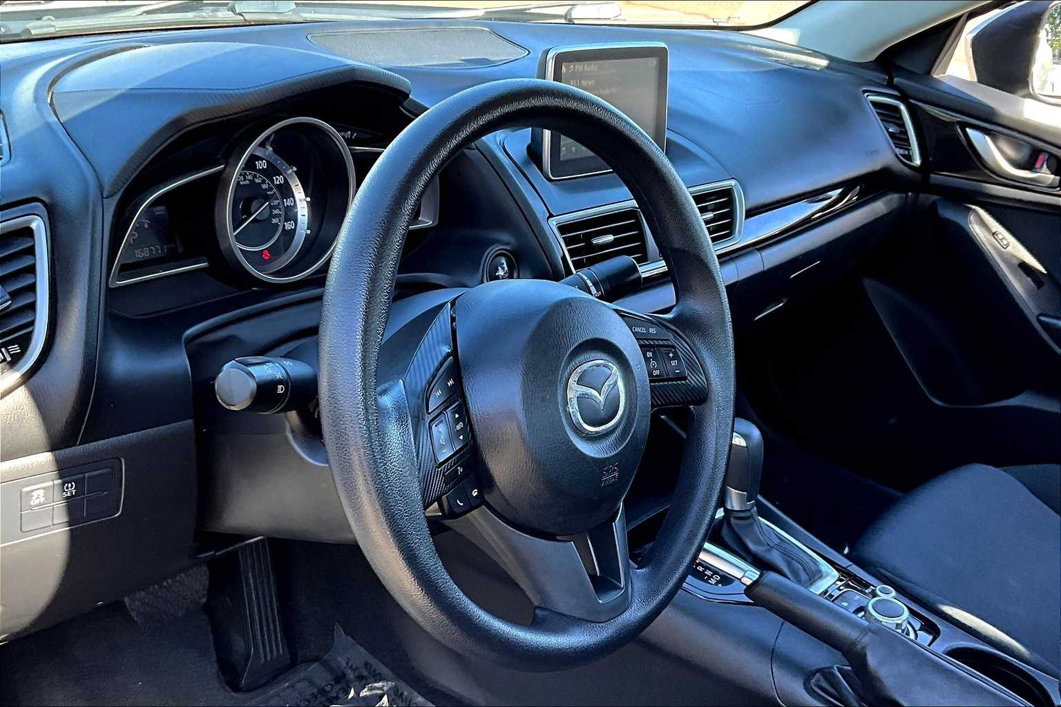 2016 Mazda Mazda3 i Sport photo 17