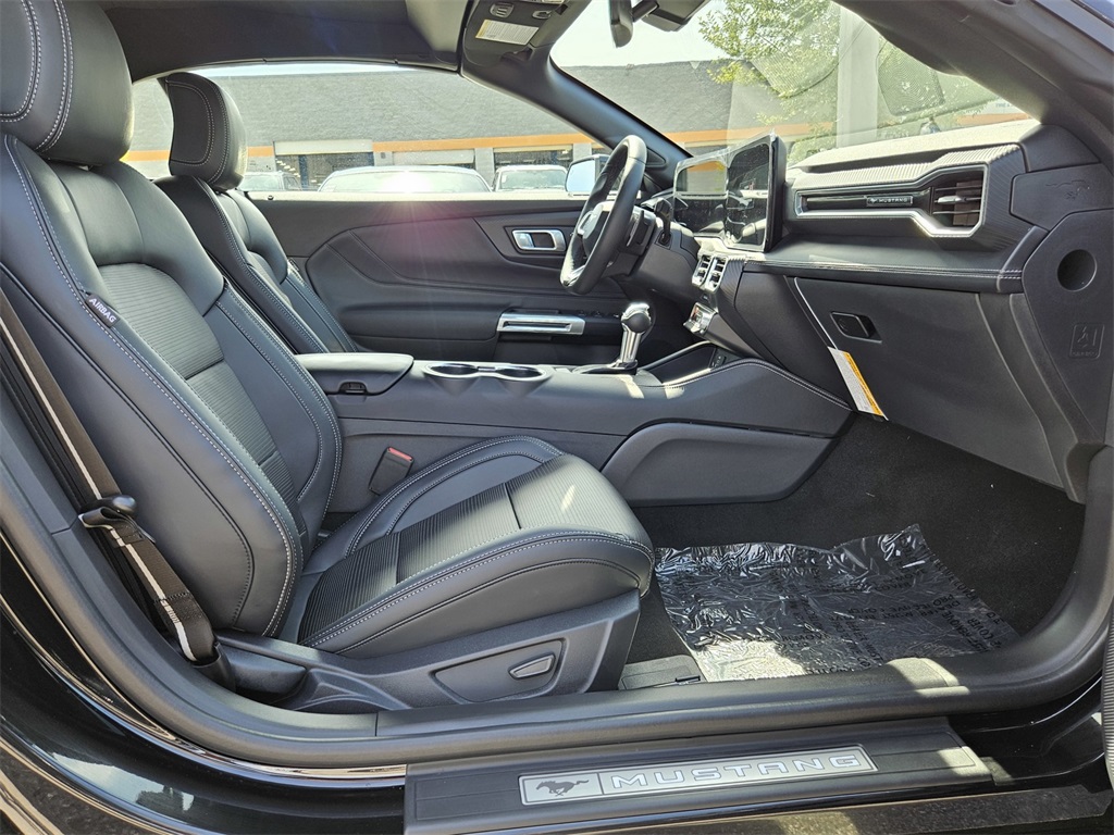 2025 Ford Mustang GT Premium Convertible photo 25