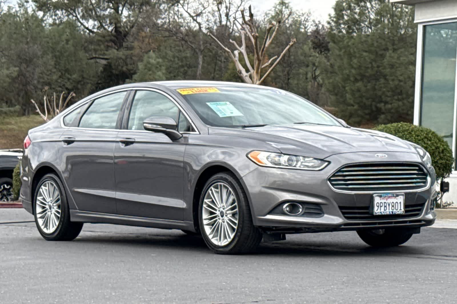 2013 Ford Fusion SE