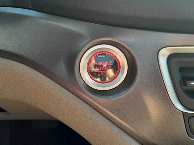 2020 Honda Pilot EX-L photo 18