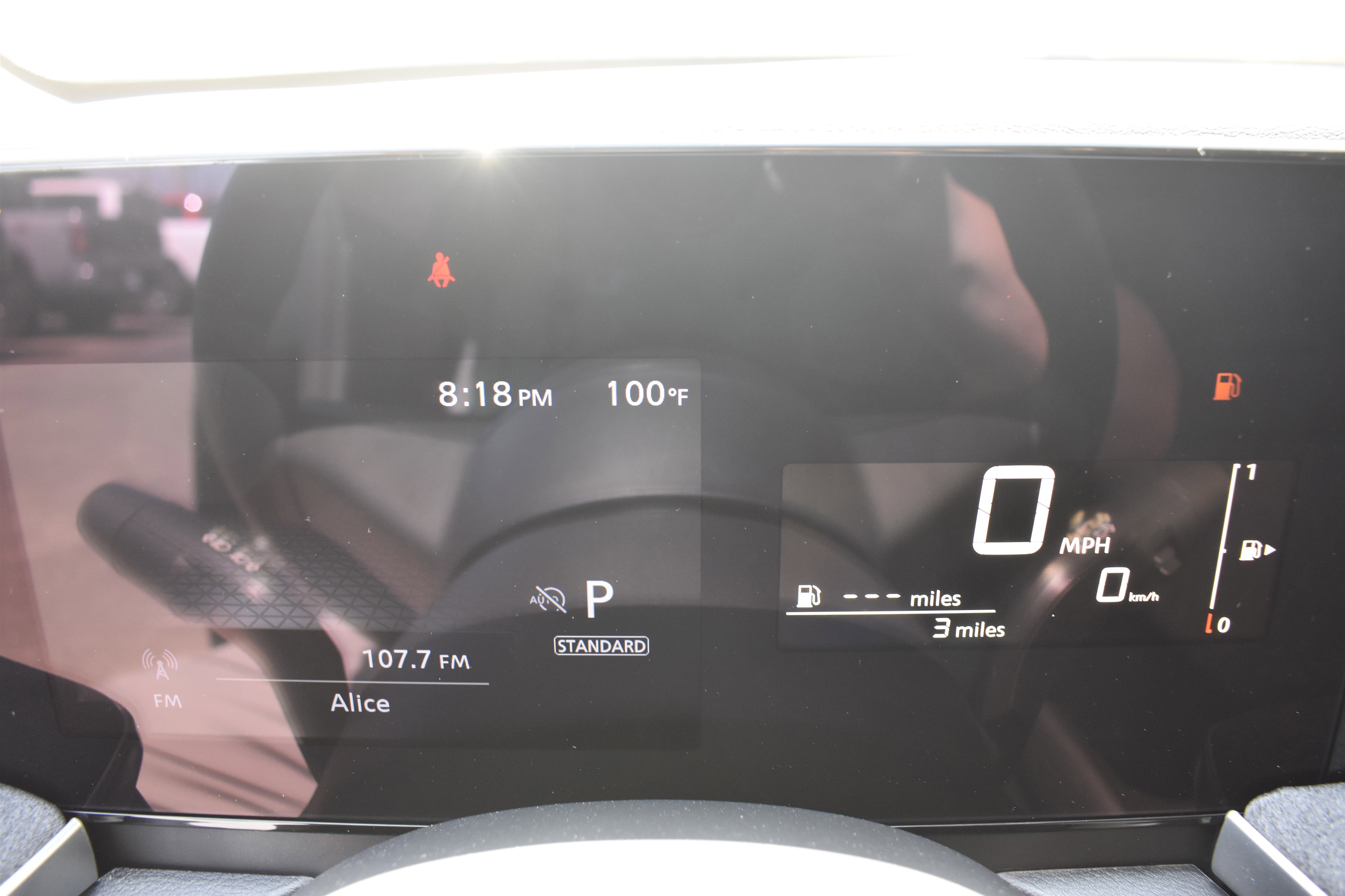 2025 Nissan Kicks SV photo 12