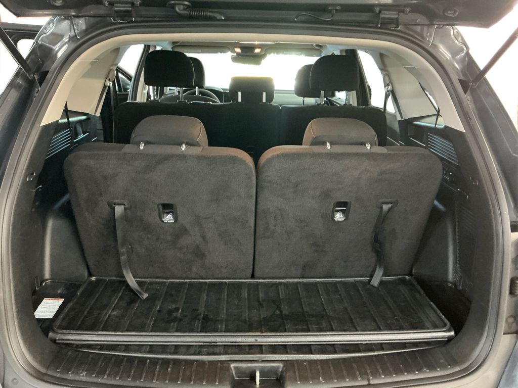 2022 Kia Sorento LX photo 19