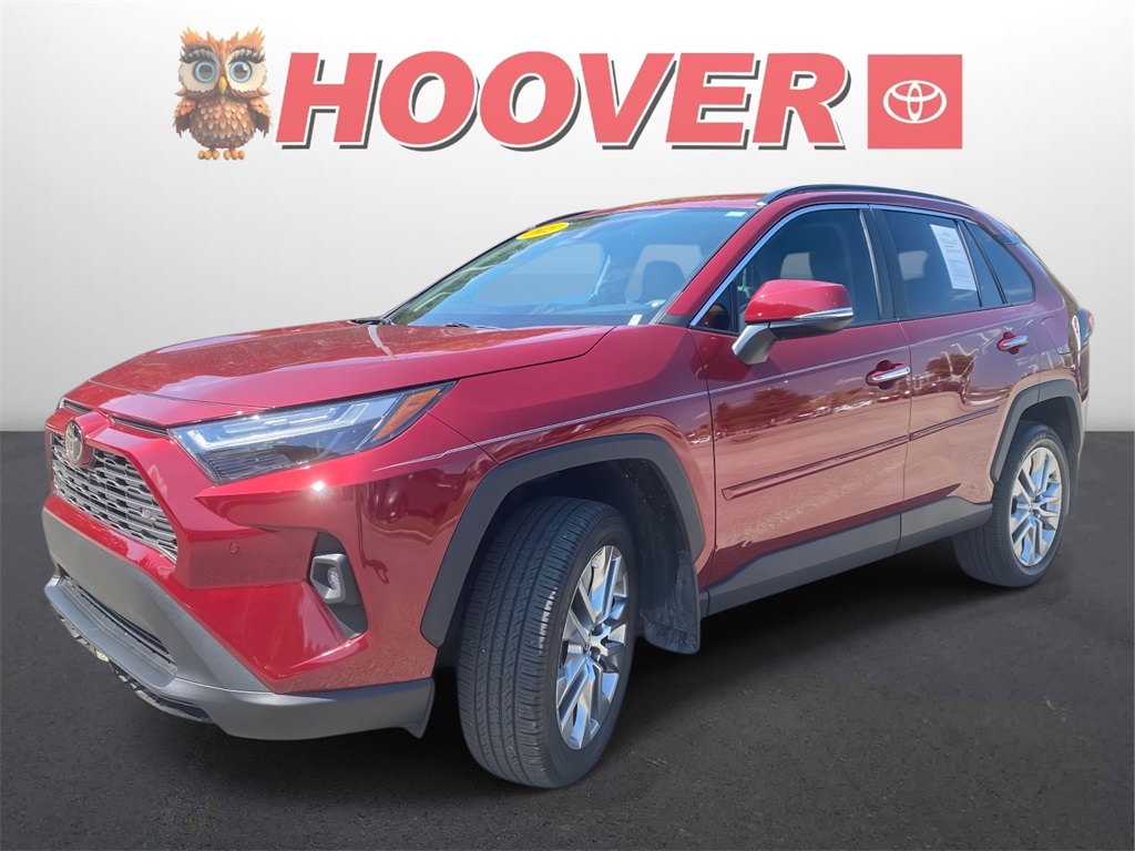 2023 Toyota RAV4 Limited photo 4