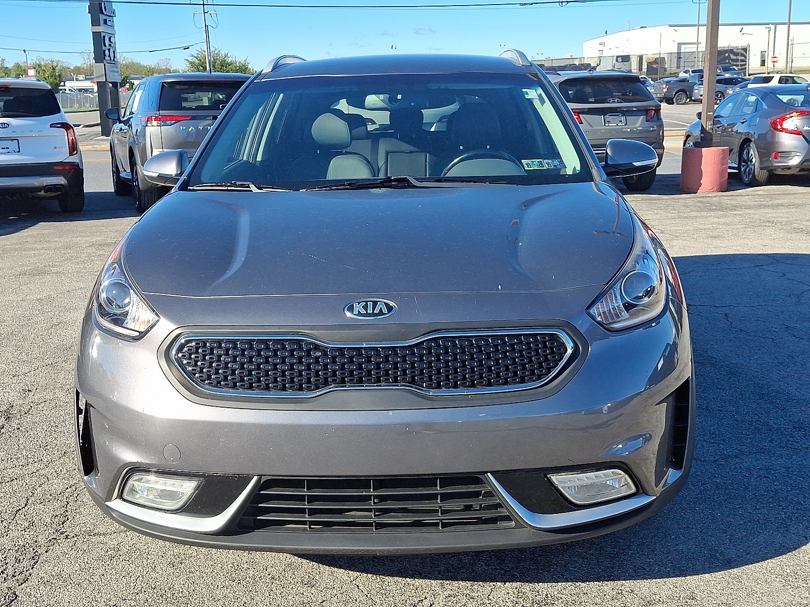 2018 Kia Niro EX Graphite Edition photo 2