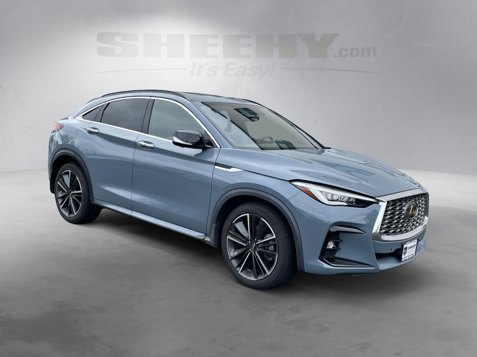 2022 Infiniti QX55 Essential photo 2
