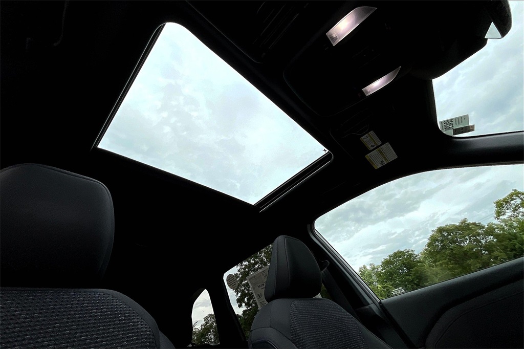2025 Subaru Forester Premium photo 19