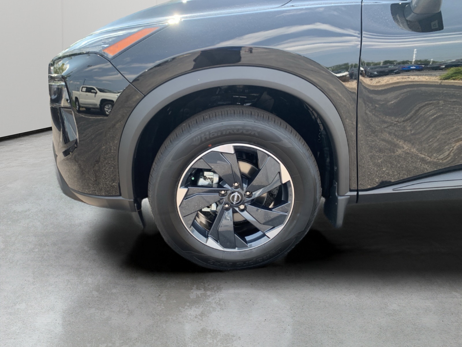 2026 Nissan Rogue SV photo 9