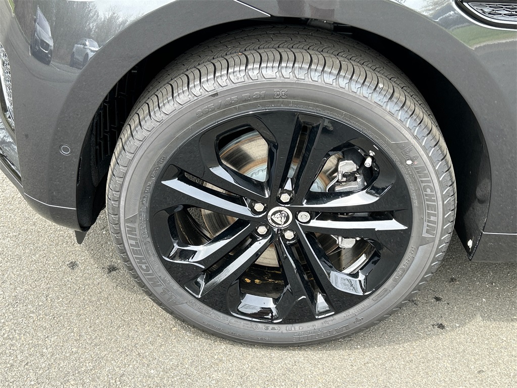 2026 Jaguar F-PACE P250 R-Dynamic S photo 8