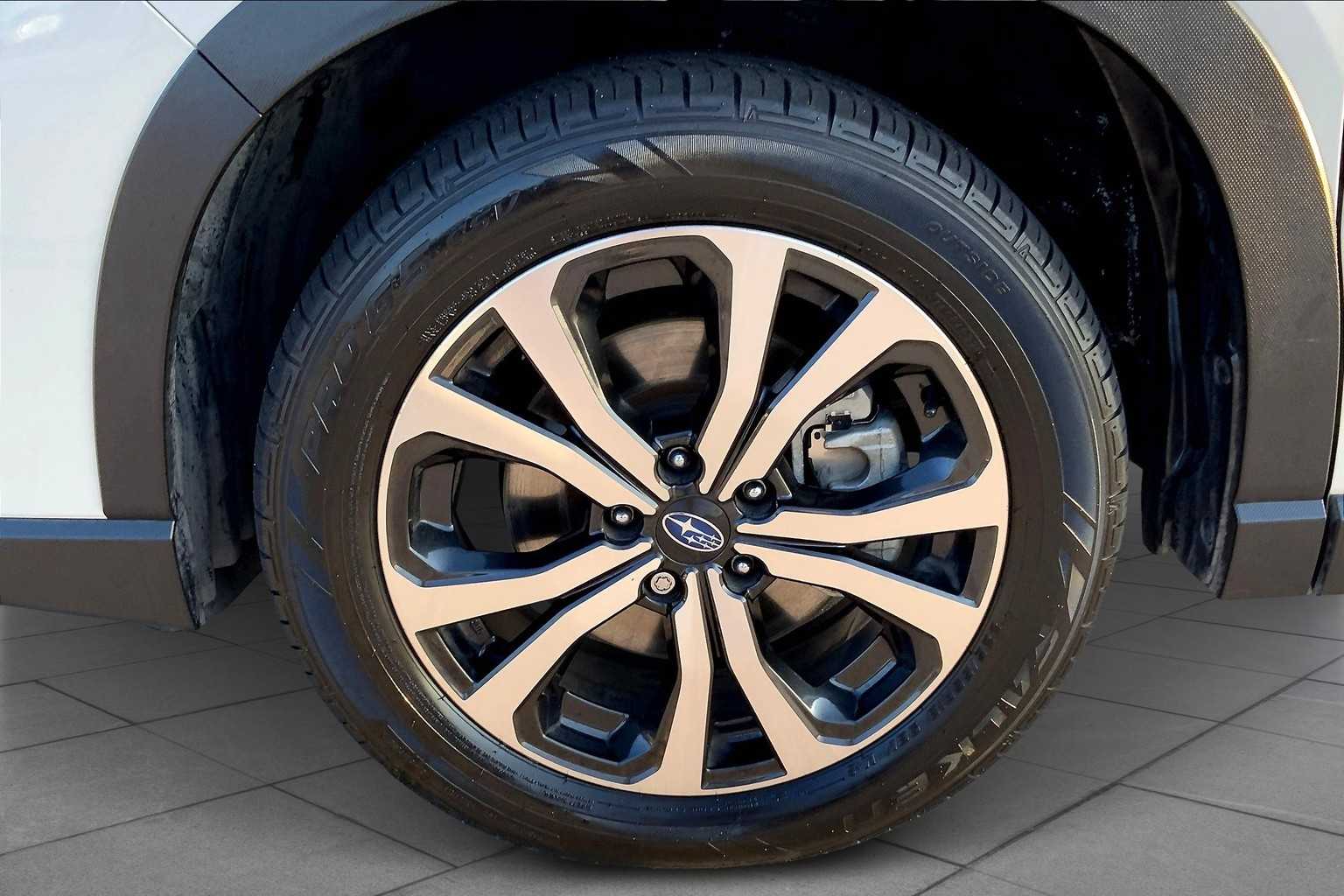 2020 Subaru Forester Limited photo 9