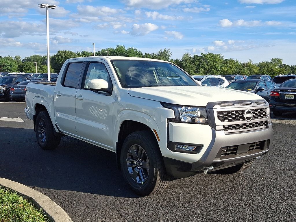 2025 Nissan Frontier SV photo 2