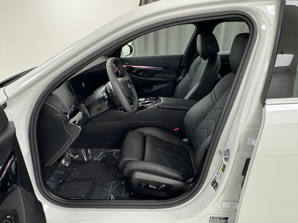 2025 Bmw 540i xDrive photo 10