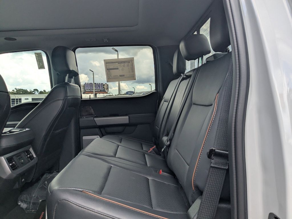 2025 Ford F-250 photo 13
