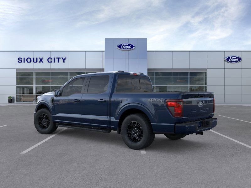 2025 Ford F-150 XLT photo 2