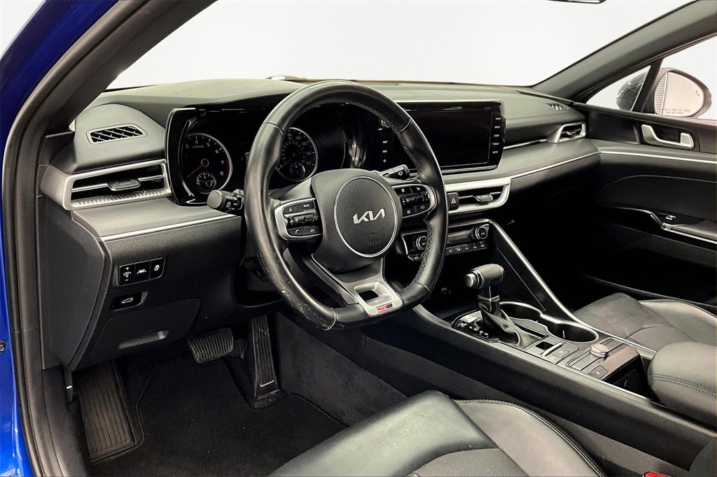 2022 Kia K5 GT-Line photo 13