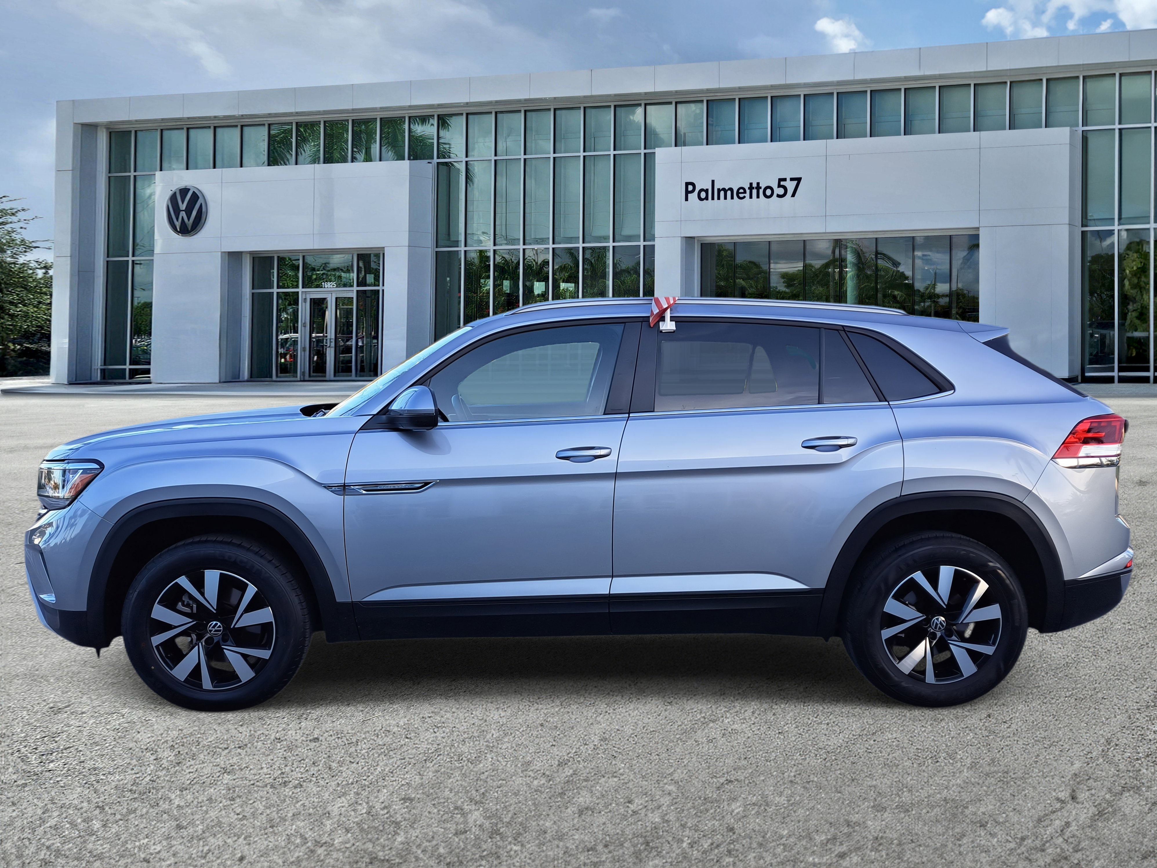 2022 Volkswagen Atlas Cross Sport SE photo 4