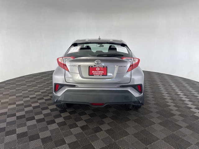 2018 Toyota C-HR XLE Premium photo 4