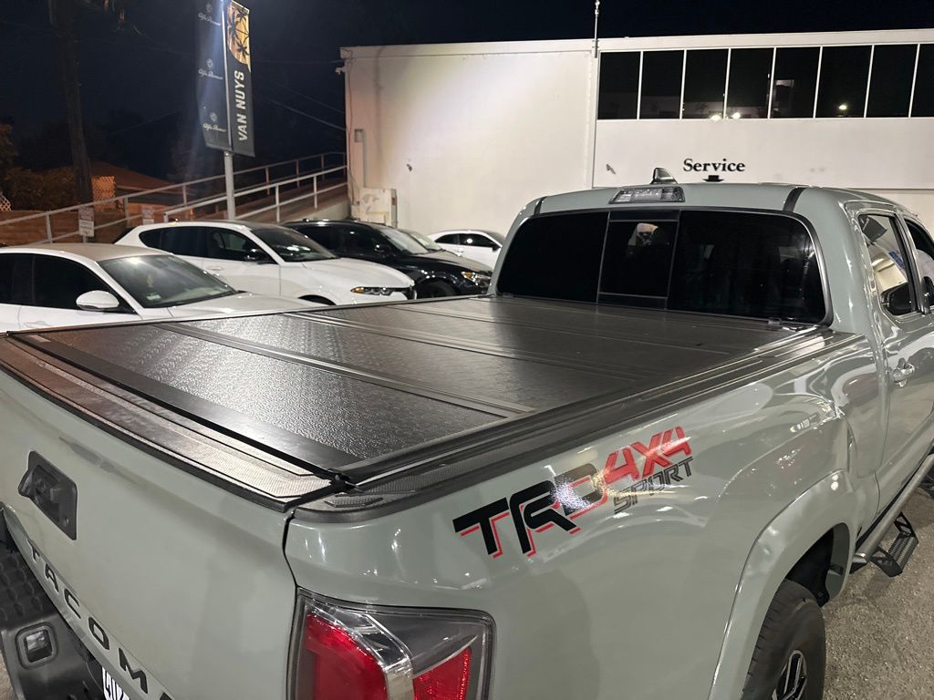 2022 Toyota Tacoma TRD Sport V6 photo 6