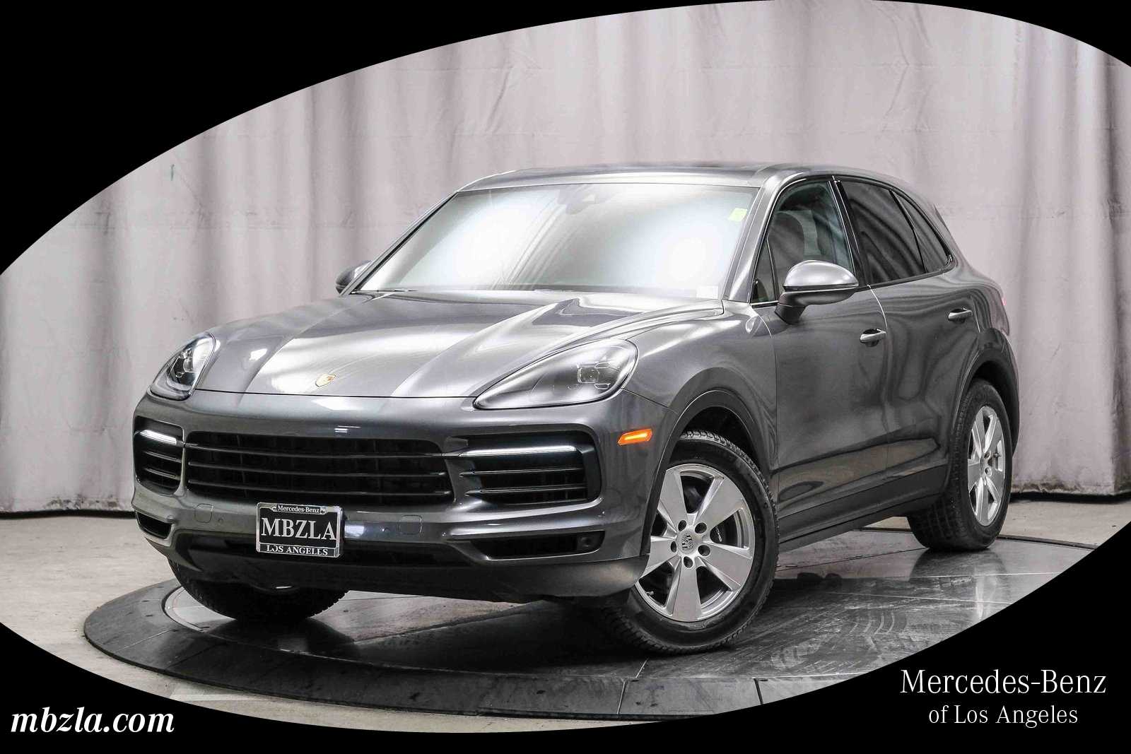 2020 Porsche Cayenne Base's photo