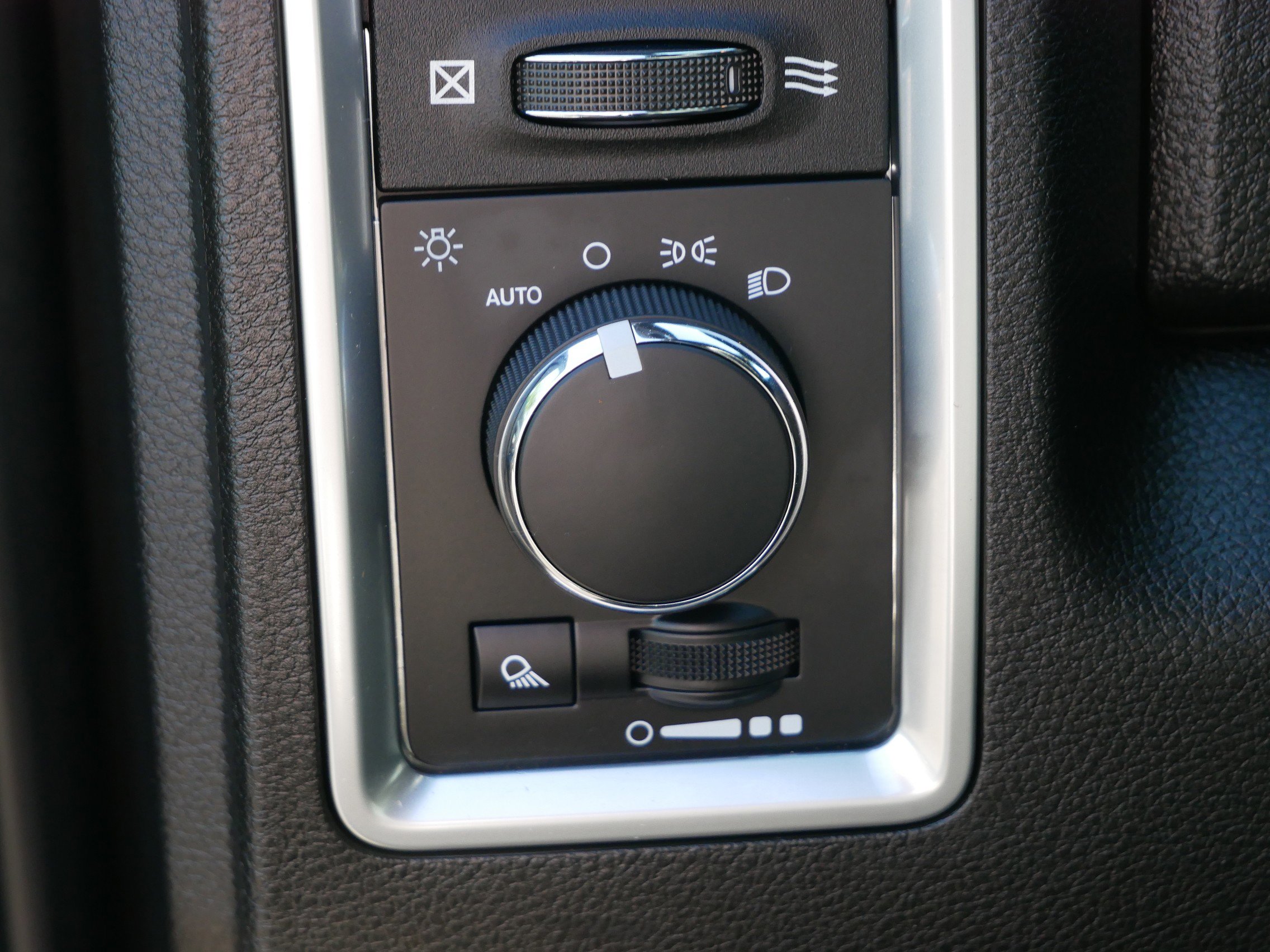 2022 Ram 1500 Classic Warlock photo 17