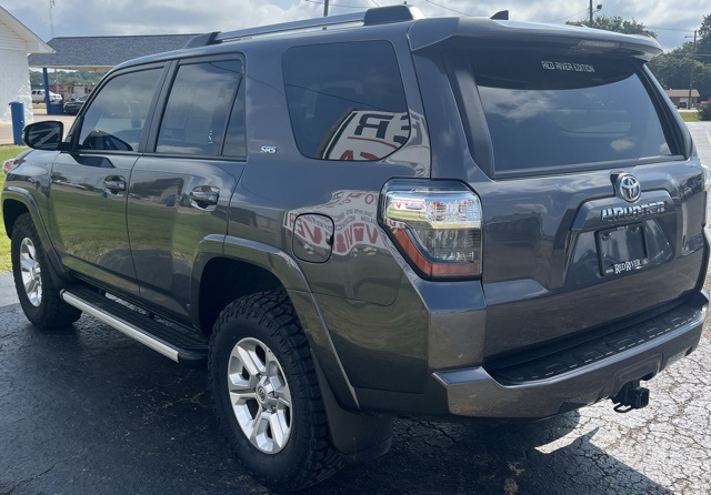 2022 Toyota 4Runner SR5 Premium photo 4