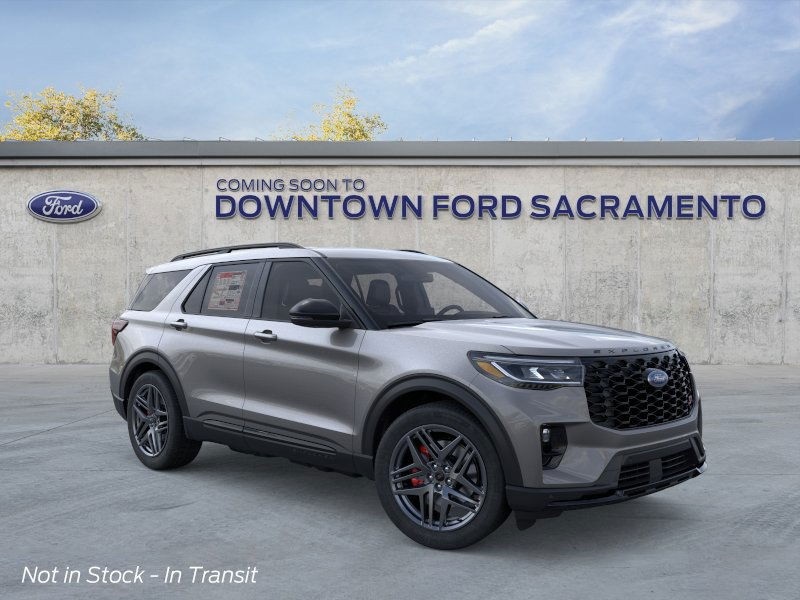2025 Ford Explorer ST photo 6