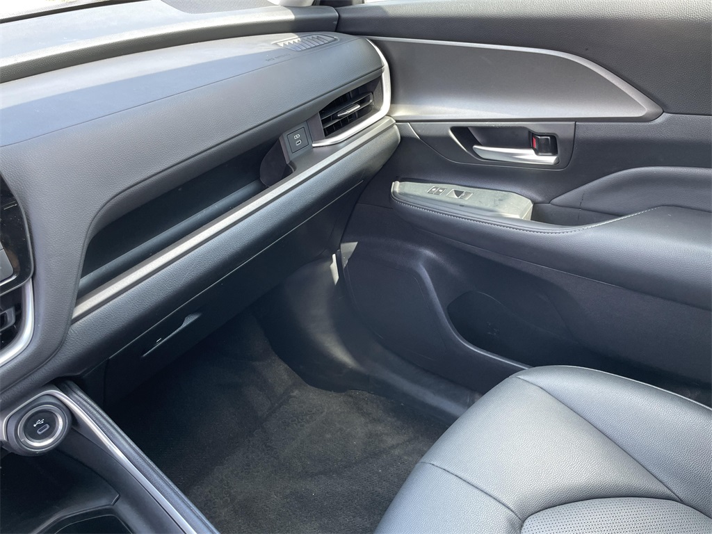 2024 Toyota Grand Highlander XLE photo 20