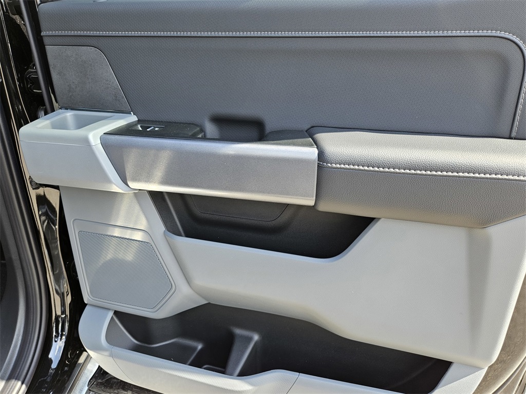2025 Ford F-150 XLT photo 26