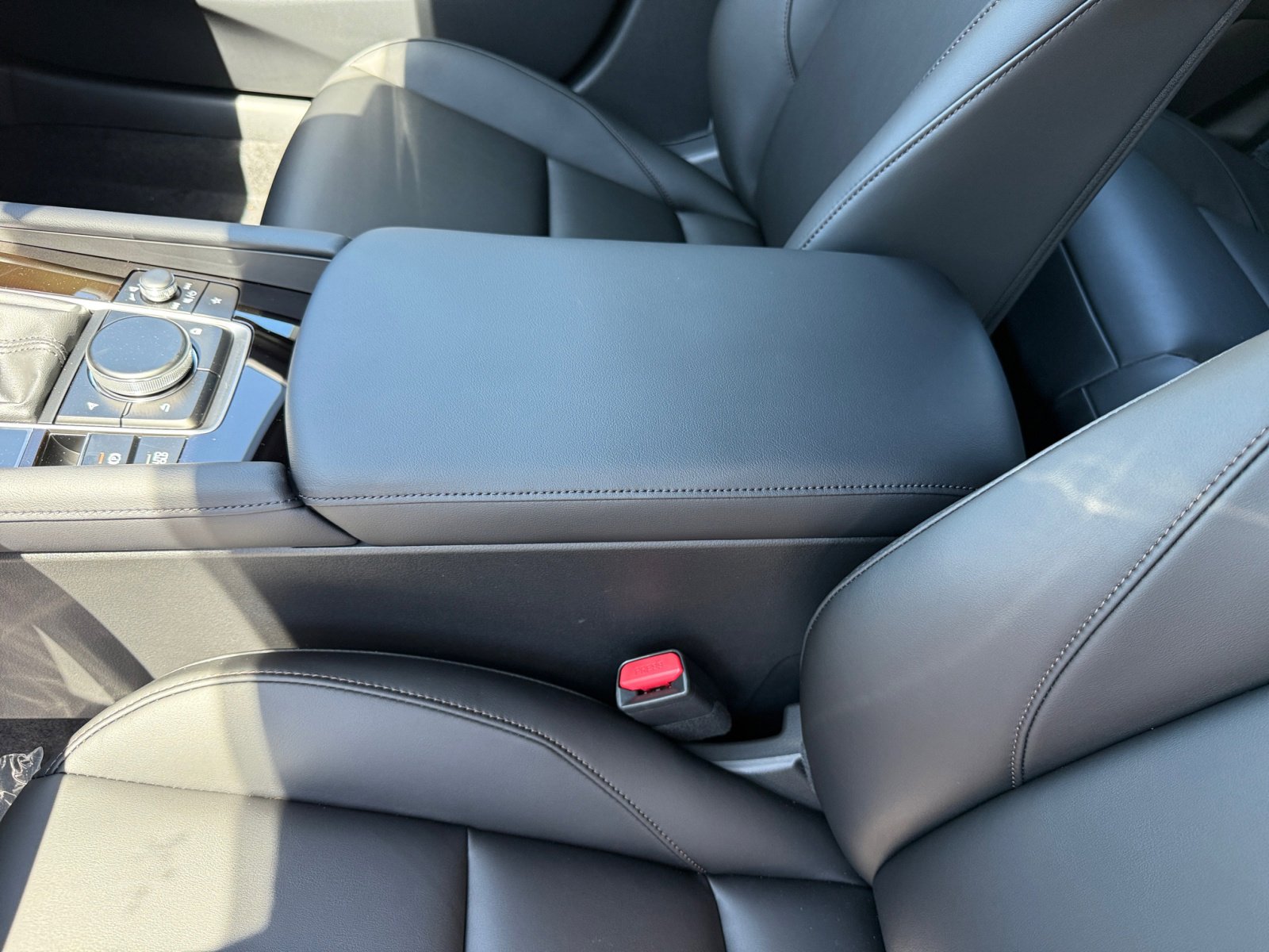 2025 Mazda Mazda3 Hatchback 2.5 Select Sport photo 14