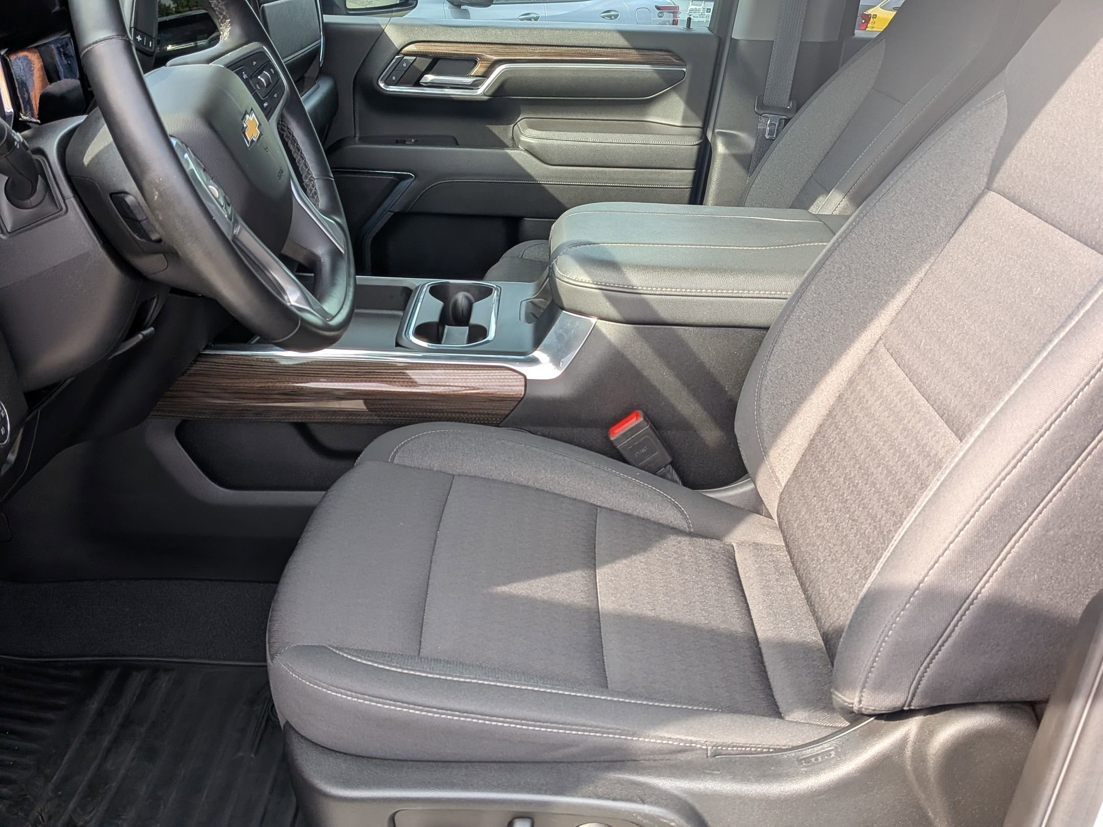 2024 Chevrolet Silverado 2500HD LT photo 14